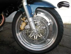Rebuilt motorbike Honda VTR 1000 F Fire Storm Bild 3: Rebuilt motorbike Honda VTR 1000 F Fire Storm