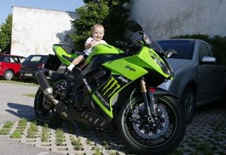 Kawasaki Ninja ZX-10R Kawasaki Ninja ZX-10R