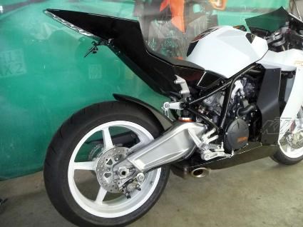 Umgebautes Motorrad KTM 1190 RC8 von Bräuer Motorradsport KG - Bild 3 Umgebautes Motorrad KTM 1190 RC8 von Bräuer Motorradsport KG - Bild 3