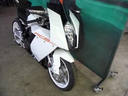 Umgebautes Motorrad KTM 1190 RC8 von Bräuer Motorradsport KG - Bild 6 Umgebautes Motorrad KTM 1190 RC8 von Bräuer Motorradsport KG - Bild 6