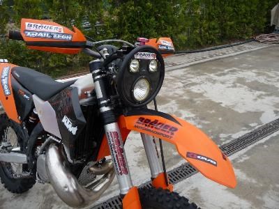 Umgebautes Motorrad KTM 300 EXC von Bräuer Motorradsport KG - Bild 3 Umgebautes Motorrad KTM 300 EXC von Bräuer Motorradsport KG - Bild 3