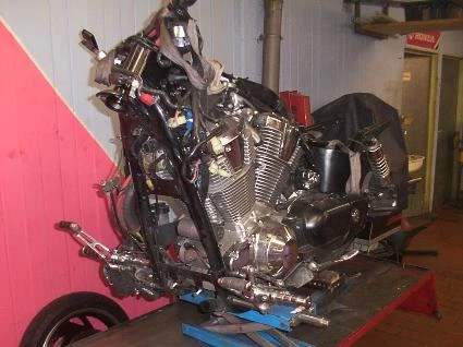 Umbgebautes Motorrad Honda VTX 1800 Bild 1: Umbgebautes Motorrad Honda VTX 1800