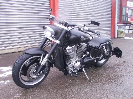 Umbgebautes Motorrad Honda VTX 1800 Bild 9: Umbgebautes Motorrad Honda VTX 1800