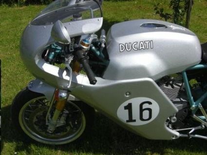Umgebautes Motorrad Ducati Paul Smart 1000 von 4erleihnix - Bild 6