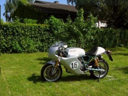 Umgebautes Motorrad Ducati Paul Smart 1000 von 4erleihnix - Bild 7