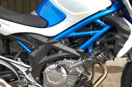 Umgebautes Motorrad Suzuki SFV 650 Gladius von HK-Technik Kemeter OG - Bild 4 Umgebautes Motorrad Suzuki SFV 650 Gladius von HK-Technik Kemeter OG - Bild 4