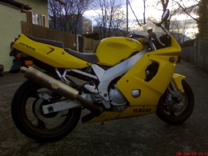 Gebrauchte Yamaha FZR 600 R