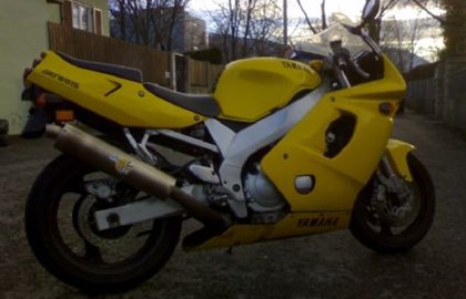 Yamaha FZR 600 R Custom Bike