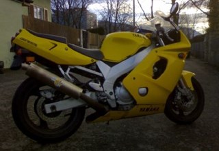 Yamaha FZR 600 R Yamaha FZR 600 R