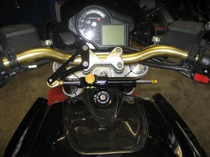 Umbgebautes Motorrad Aprilia Shiver 750 Bild 3: Umbgebautes Motorrad Aprilia Shiver 750