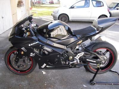 Umgebautes Motorrad Suzuki GSX-R 1000 von ManiacRocker - Bild 1 Umgebautes Motorrad Suzuki GSX-R 1000 von ManiacRocker - Bild 1