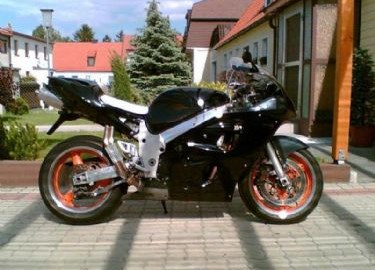 Suzuki GSX-R 600 Custom Bike Suzuki GSX-R 600 Custom Bike