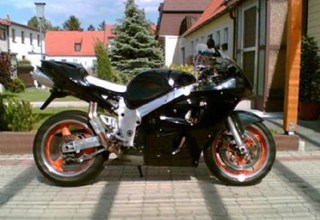 Suzuki GSX-R 600 Suzuki GSX-R 600
