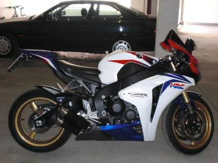 Umgebautes Motorrad Honda CBR1000RR Fireblade von Endlo - Bild 1 Umgebautes Motorrad Honda CBR1000RR Fireblade von Endlo - Bild 1