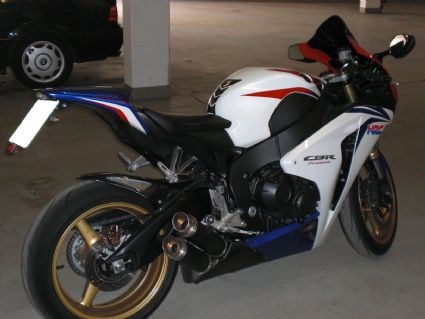 Umgebautes Motorrad Honda CBR1000RR Fireblade von Endlo - Bild 2 Umgebautes Motorrad Honda CBR1000RR Fireblade von Endlo - Bild 2
