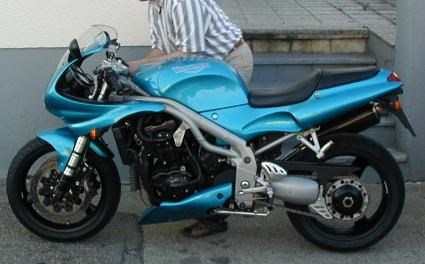 Umgebautes Motorrad Triumph Speed Triple 955i von Hamann Motorrad-Technik GmbH - Bild 7 Umgebautes Motorrad Triumph Speed Triple 955i von Hamann Motorrad-Technik GmbH - Bild 7