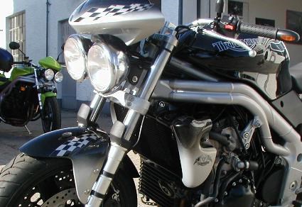 Umgebautes Motorrad Triumph Speed Triple 955i von Hamann Motorrad-Technik GmbH - Bild 4 Umgebautes Motorrad Triumph Speed Triple 955i von Hamann Motorrad-Technik GmbH - Bild 4