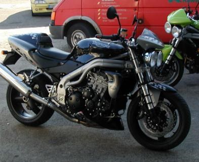 Umgebautes Motorrad Triumph Speed Triple 955i von Hamann Motorrad-Technik GmbH - Bild 7 Umgebautes Motorrad Triumph Speed Triple 955i von Hamann Motorrad-Technik GmbH - Bild 7