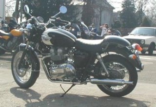 Triumph Bonneville T100