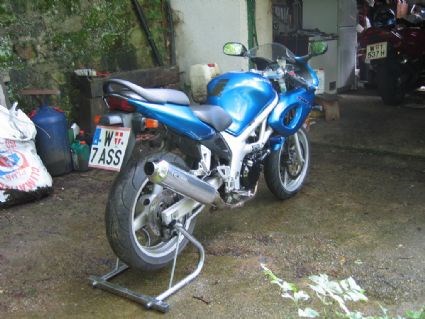 Umgebautes Motorrad Suzuki SV 650S von -Stone- - Bild 2 Umgebautes Motorrad Suzuki SV 650S von -Stone- - Bild 2