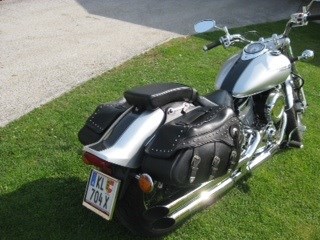 Umgebautes Motorrad Yamaha XVS 1100 Drag Star von Schneesi - Bild 2 Umgebautes Motorrad Yamaha XVS 1100 Drag Star von Schneesi - Bild 2