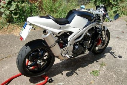Umgebautes Motorrad Triumph Speed Triple 955i von Exothor - Bild 5 Umgebautes Motorrad Triumph Speed Triple 955i von Exothor - Bild 5
