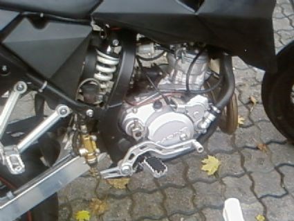 Umgebautes Motorrad CPI Supermoto von CPImoto - Bild 3 Umgebautes Motorrad CPI Supermoto von CPImoto - Bild 3