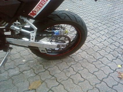 Umgebautes Motorrad CPI Supermoto von CPImoto - Bild 8 Umgebautes Motorrad CPI Supermoto von CPImoto - Bild 8