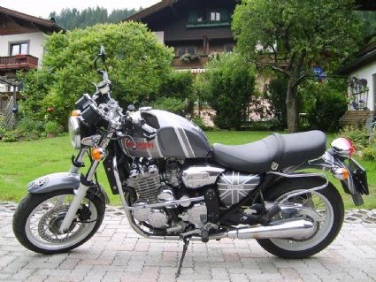 Umgebautes Motorrad Triumph Legend TT von brazel - Bild 1 Umgebautes Motorrad Triumph Legend TT von brazel - Bild 1