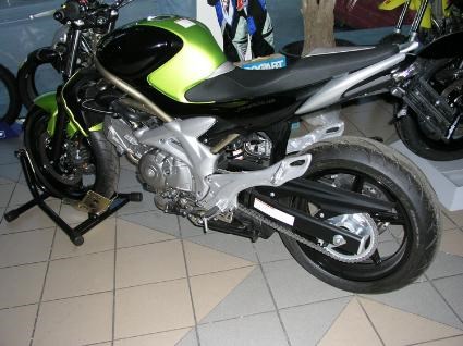 Umgebautes Motorrad Suzuki SFV 650 Gladius von Team Stadler GmbH - Bild 5 Umgebautes Motorrad Suzuki SFV 650 Gladius von Team Stadler GmbH - Bild 5