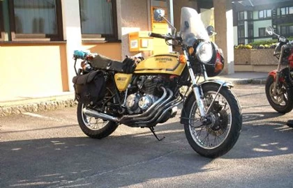 Honda CB 400 F Custom Bike Honda CB 400 F Custom Bike