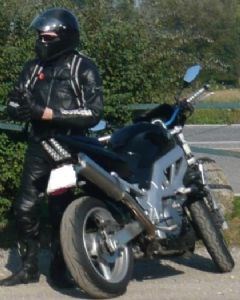 Umgebautes Motorrad Suzuki SV650 von curtain - Bild 4 Umgebautes Motorrad Suzuki SV650 von curtain - Bild 4