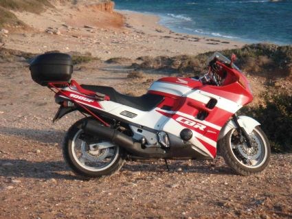 Umgebautes Motorrad Honda CBR 1000 F von Magicfinger - Bild 2 Umgebautes Motorrad Honda CBR 1000 F von Magicfinger - Bild 2
