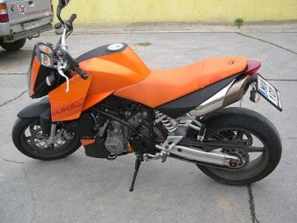 Umgebautes Motorrad KTM 990 Super Duke von Gail - Bild 3 Umgebautes Motorrad KTM 990 Super Duke von Gail - Bild 3