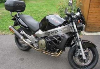 Honda CB 1100 SF X-11 Honda CB 1100 SF X-11