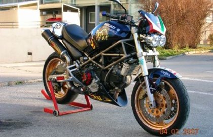 Ducati Monster 900 Custom Bike