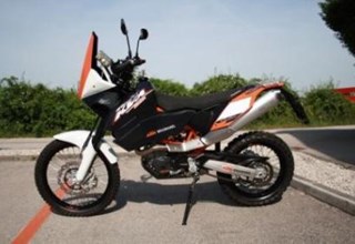 KTM 690 LC4 Rally KTM 690 LC4 Rally