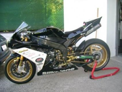 Umgebautes Motorrad Yamaha R1 von lennox2009 - Bild 2 Umgebautes Motorrad Yamaha R1 von lennox2009 - Bild 2
