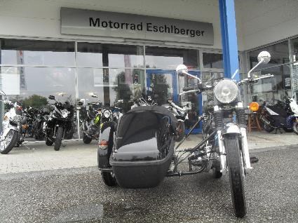 Umgebautes Motorrad Royal Enfield Bullet 500 de Luxe EFI von Motorrad Eschlberger - Bild 1 Umgebautes Motorrad Royal Enfield Bullet 500 de Luxe EFI von Motorrad Eschlberger - Bild 1