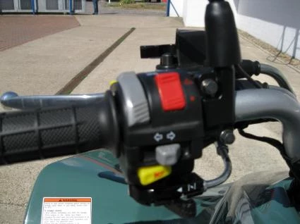 Umbgebautes Motorrad Suzuki Quadsport Z400 Bild 8: Umbgebautes Motorrad Suzuki Quadsport Z400