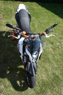 Umgebautes Motorrad KTM 690 Duke von Bräuer Motorradsport KG - Bild 2 Umgebautes Motorrad KTM 690 Duke von Bräuer Motorradsport KG - Bild 2