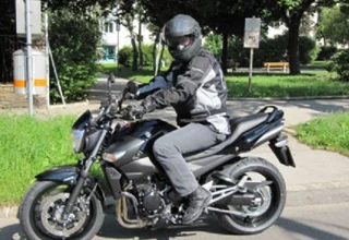 Suzuki GSR 600 Suzuki GSR 600