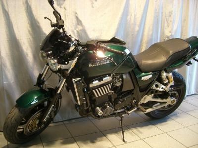 Umgebautes Motorrad Kawasaki ZRX 1100 von Kadettilac - Bild 1 Umgebautes Motorrad Kawasaki ZRX 1100 von Kadettilac - Bild 1