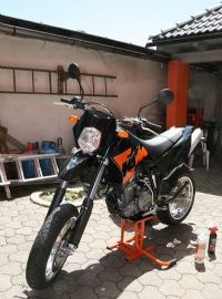 KTM 640 LC4 Supermoto Custom Bike