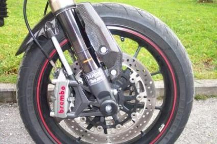 Umgebautes Motorrad Ducati Hypermotard 1100 S von Braunbart Heribert Kilian GmbH - DUCATI SALZBURG - Bild 6 Umgebautes Motorrad Ducati Hypermotard 1100 S von Braunbart Heribert Kilian GmbH - DUCATI SALZBURG - Bild 6