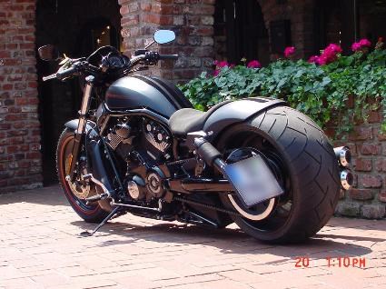 Umgebautes Motorrad Harley-Davidson Night Rod Special VRSCDX von X-Trem Custombikes - Bild 3 Umgebautes Motorrad Harley-Davidson Night Rod Special VRSCDX von X-Trem Custombikes - Bild 3
