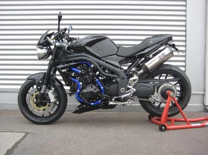 Umbgebautes Motorrad Triumph Speed Triple 1050 Bild 2: Umbgebautes Motorrad Triumph Speed Triple 1050