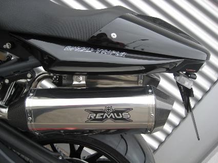 Umgebautes Motorrad Triumph Speed Triple 1050 von IL MOTO  Motorradhandel und Reparaturwerkstätte GesmbH - Bild 9 Umgebautes Motorrad Triumph Speed Triple 1050 von IL MOTO  Motorradhandel und Reparaturwerkstätte GesmbH - Bild 9