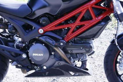 Umgebautes Motorrad Ducati Monster 796 von duc748r - Bild 5 Umgebautes Motorrad Ducati Monster 796 von duc748r - Bild 5