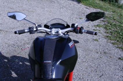 Umgebautes Motorrad Ducati Monster 796 von duc748r - Bild 7 Umgebautes Motorrad Ducati Monster 796 von duc748r - Bild 7
